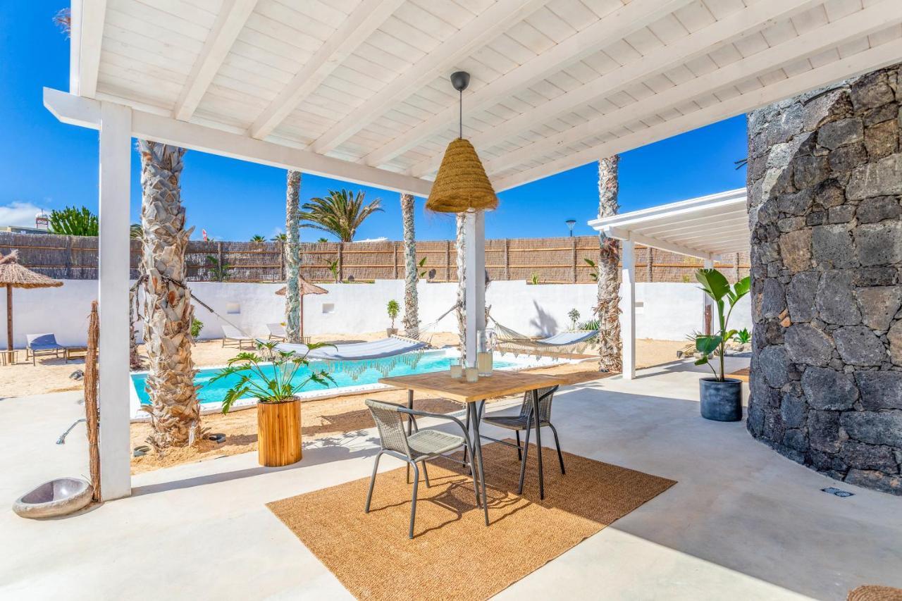 Boutique Beach Villa By Lanzarote Retreats - Private Pool - 1 Min Walk To Sea Pool Charco del Palo Exterior foto