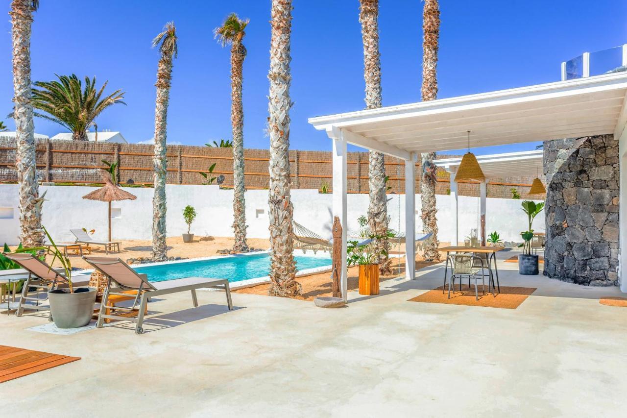 Boutique Beach Villa By Lanzarote Retreats - Private Pool - 1 Min Walk To Sea Pool Charco del Palo Exterior foto